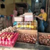 Harga Telur Ayam Turun, Cabai Naik