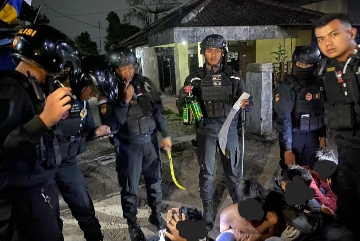 Dua Kelompok Remaja Hendak Tawuran, Polisi Amankan Belasan ABG dan Sajam