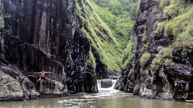 Jika kita terus-menerus membahas tentang wisata di Kota Garut, tidak ada habisnya karena kini punya sungai indah mirip Phukat.