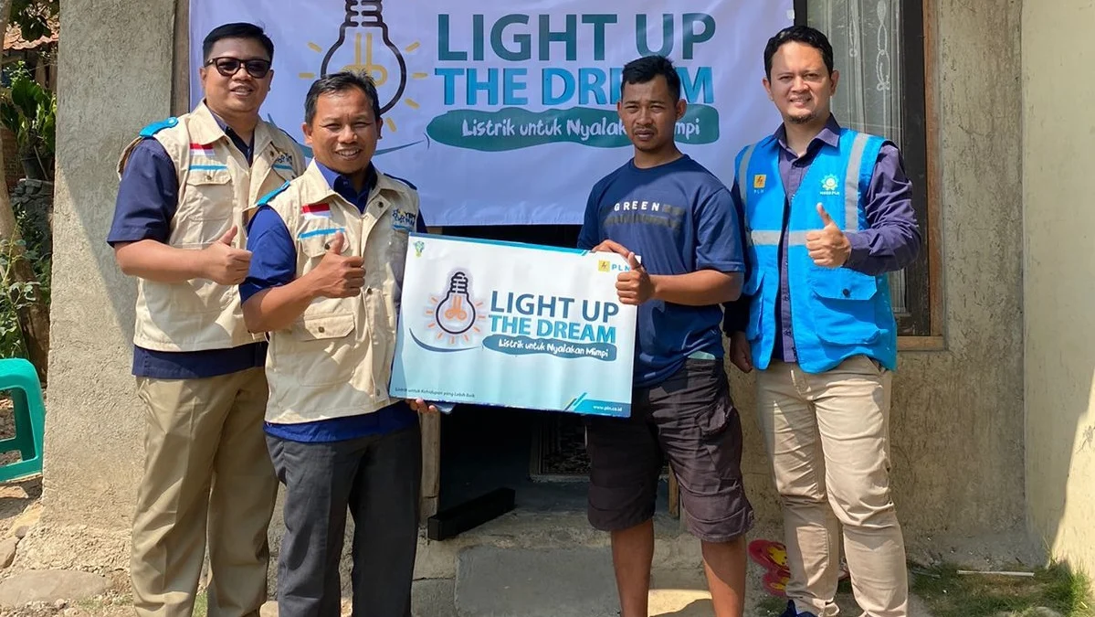 PLN UP3 SUKABUMI ADAKAN PROGRAM LIGHT UP THE DREAM DALAM RANGKA HUT KE-78