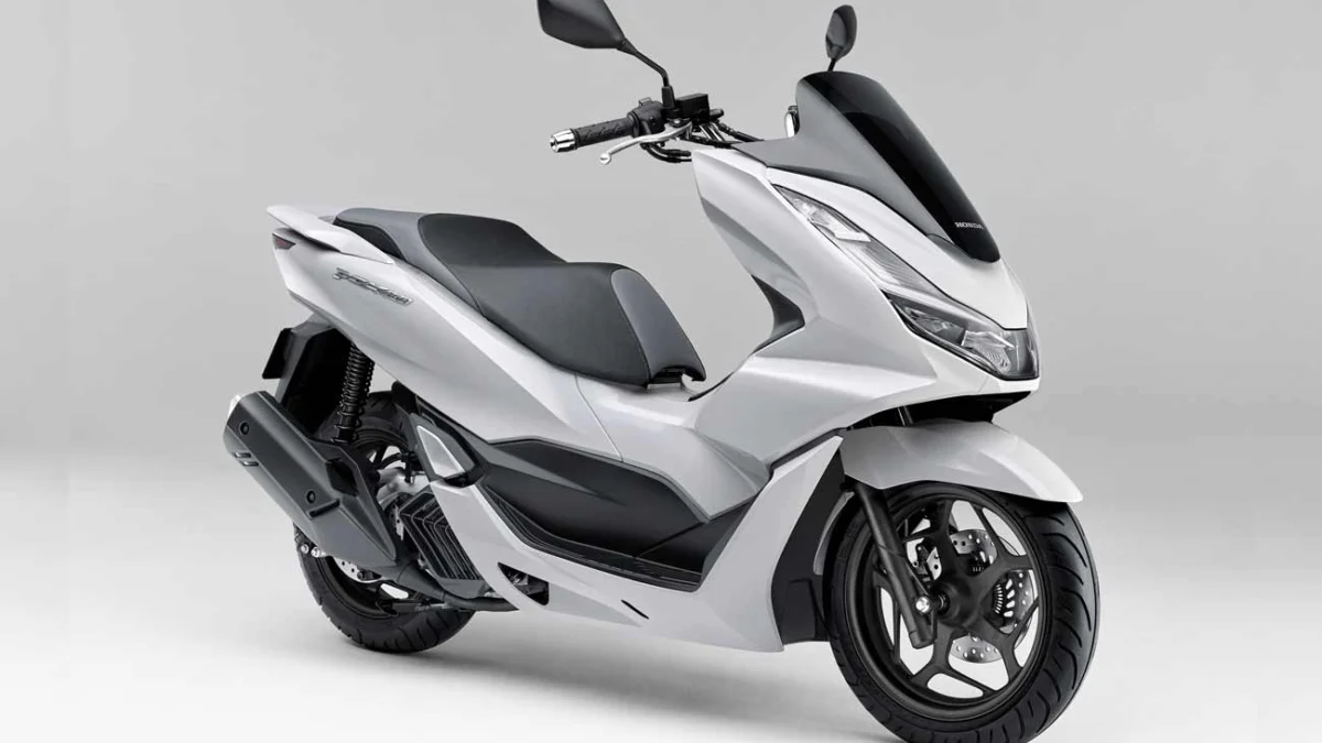 Simulasi Kredit Honda PCX 160, Motor dengan Mesin Bandel!