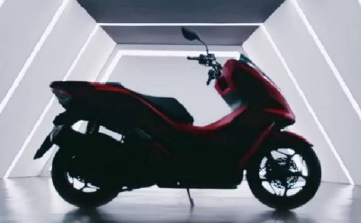 Honda PCX 175 Saingan Berat Yamaha NMAX Dengan Performa Lebih Tangguh