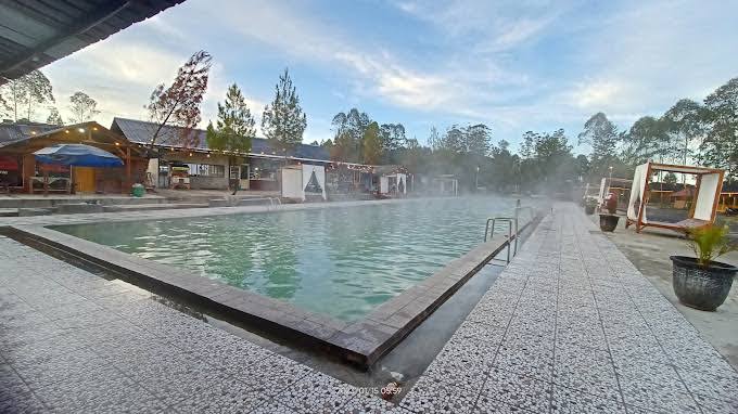 Wisata Carita Alam Hot Spring Resort Bandung, Worth It Dikunjungi 