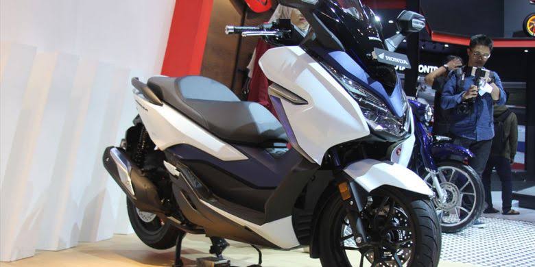 Skutik Bongsor New Honda Vario 250cc Siap Jadi Rajanya Jalanan