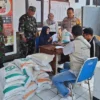 Kelurahan Selabatu Distribusikan Bantuan Beras.