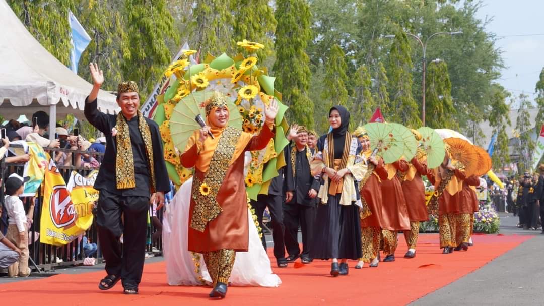 Puncak HJKS Pemkab Gelar Festival Bunga Sukabumi