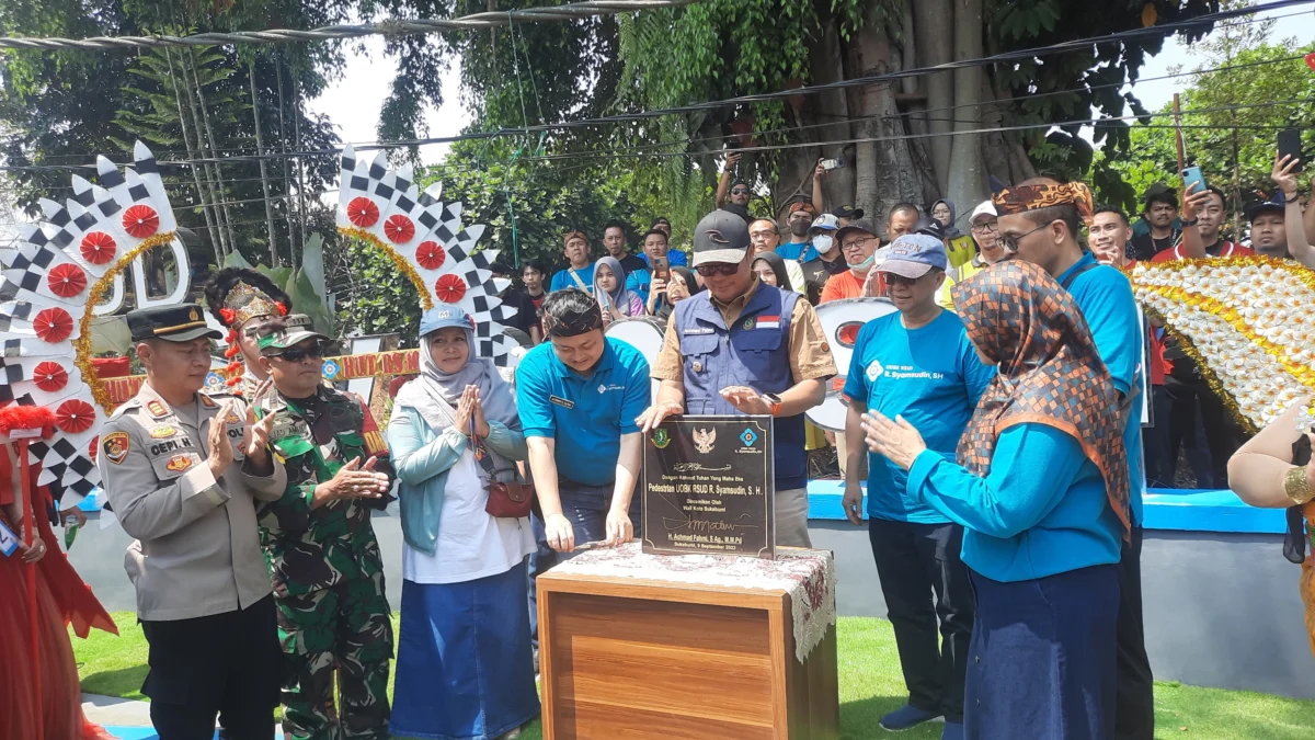 Transformasi Pelayanan,RSUD R Syamsudin SH Bangun Jalur Pedestrian