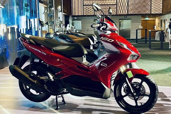 Bawa Bodi Ramping, Segini Harga Honda Airblade 160 Terbaru