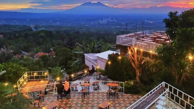 Cocok Ajak Ayang! Ini 2 Rekomendasi Wisata Hits di Sentul Bogor