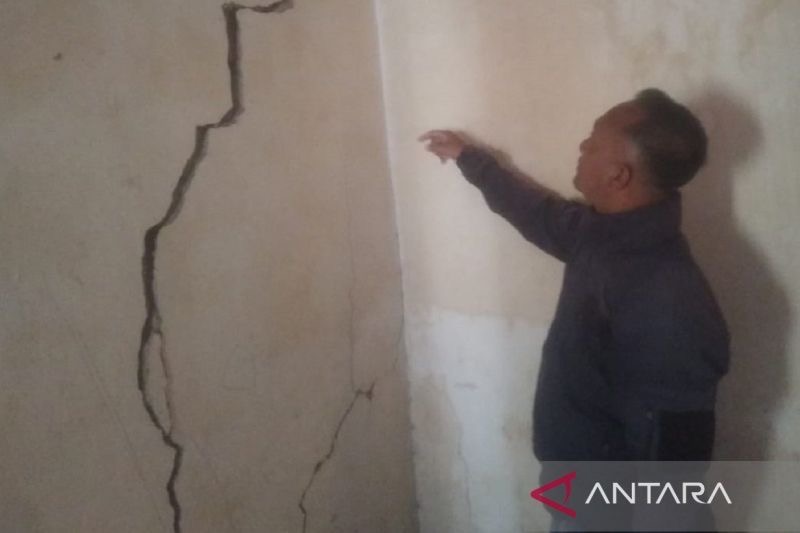 Tiga Rumah Rusak Terdampak Gempa Bermagnitudo 5,4