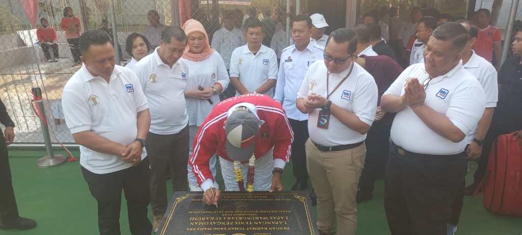 Wamenkumham RI Resmikan Lapang Tenis Lapas Kelas IIB Warungkiara