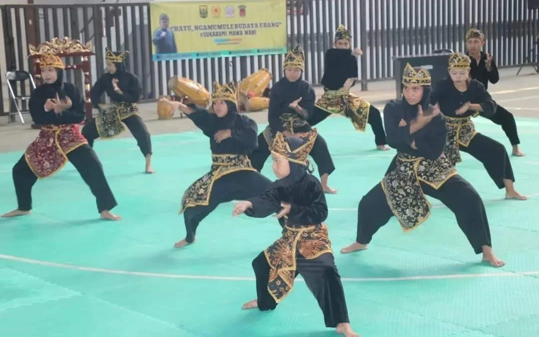 Ratusan Pendekar Unjuk Keahlian dalam Festival Pencak Silat Piala Bupati