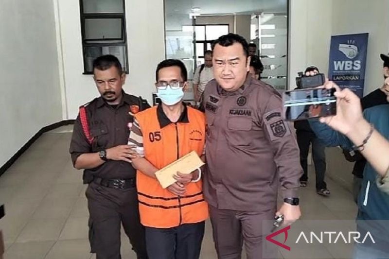 Kepsek Diduga Tilap Dana BOS dan PIP, Tersangka Dijebloskan ke Penjara