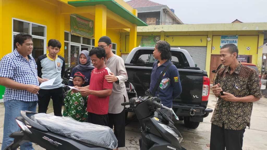 Kemensos Salurkan Bantuan Sepeda Motor kepada Pengidap Thalasemia