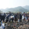 Terkumpul Ratusan Ton Sampah dari Pantai Cibutun