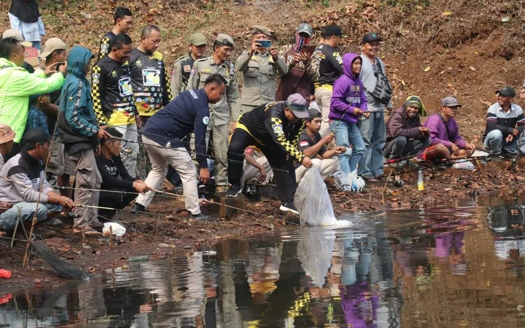 Bupati Sukabumi Nyukcruk Objek Wisata Cikidang