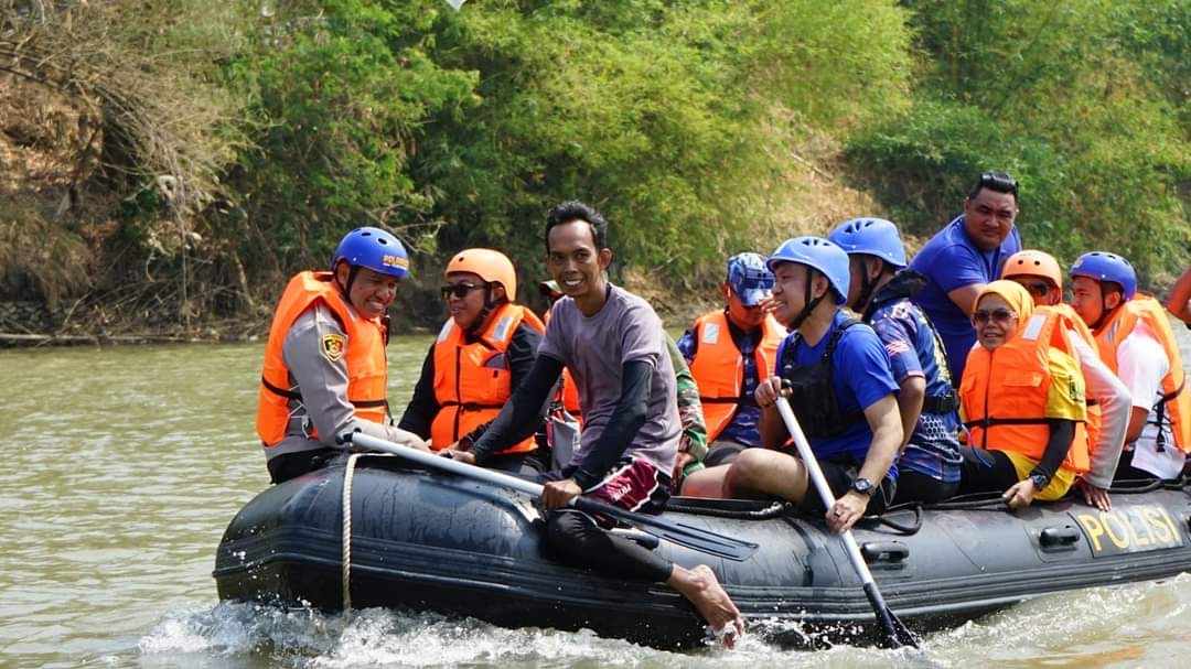 Forkopimda Investigasi Sumber Sampah Kain