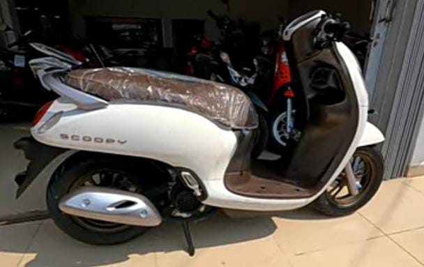 Hadirkan Inovasi Baru, Honda Scoopy 2023 Gemparkan Dunia Otomotif 