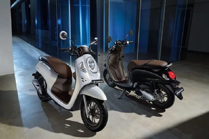 Honda Scoopy 2024 Tampil Lebih Sporty dengan Mesin Solid