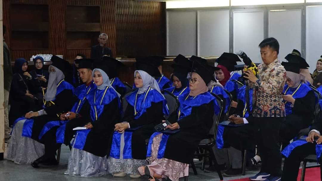 Sarjana Baru Diharapkan Memberi Kontribusi Positif untuk Daerah