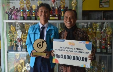 Pelajar SMPN 5 Raih Juara Pertama FTBI Jabar