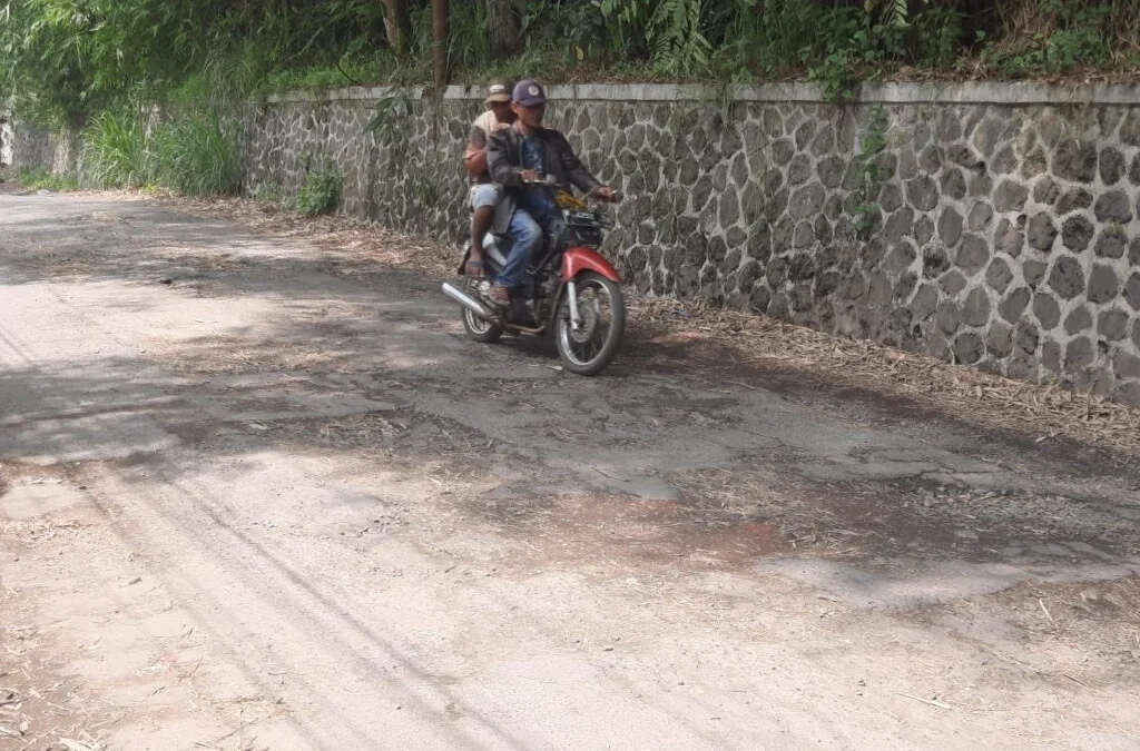 Biaya Perbaikan Jalan Merbabu Ditaksir Rp2,7 Miliar