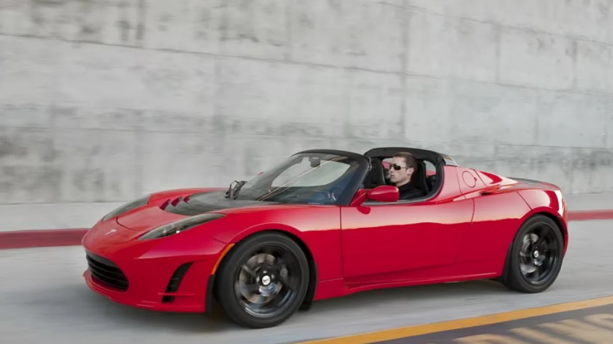 Mobil Listrik Tesla Roadster Generasi Terbaru Akan Segera Produksi Tahun 2024