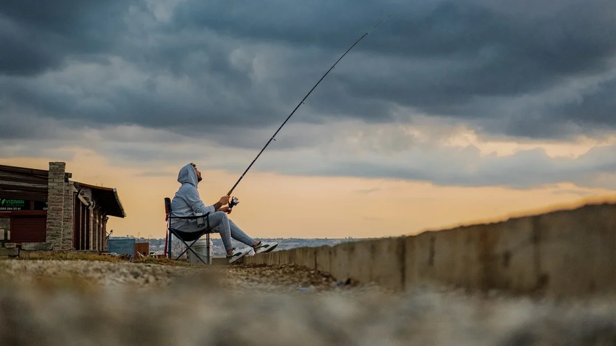 Tingkatkan Fokus dan Melatih Kesabaran Dengan Memancing Ikan