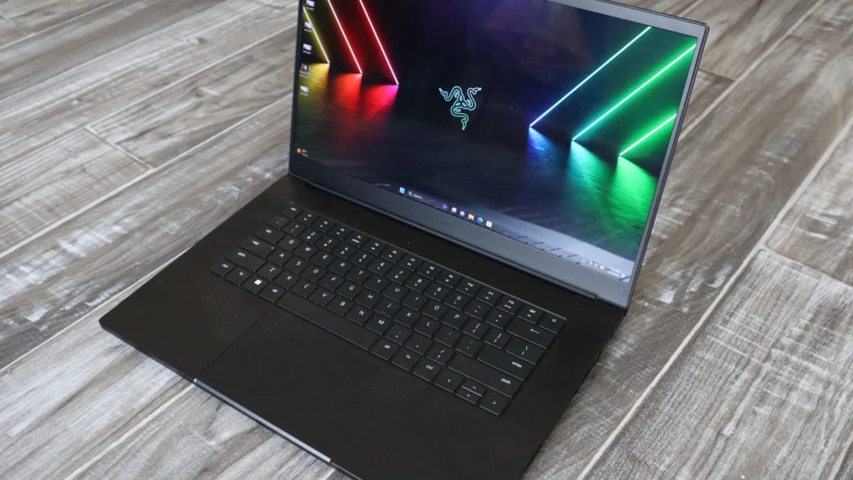 Razer Blade 15 Si Laptop Cocok untuk Gaming