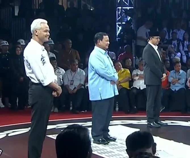 Plus Minus Tiga Capres di Debat Perdana