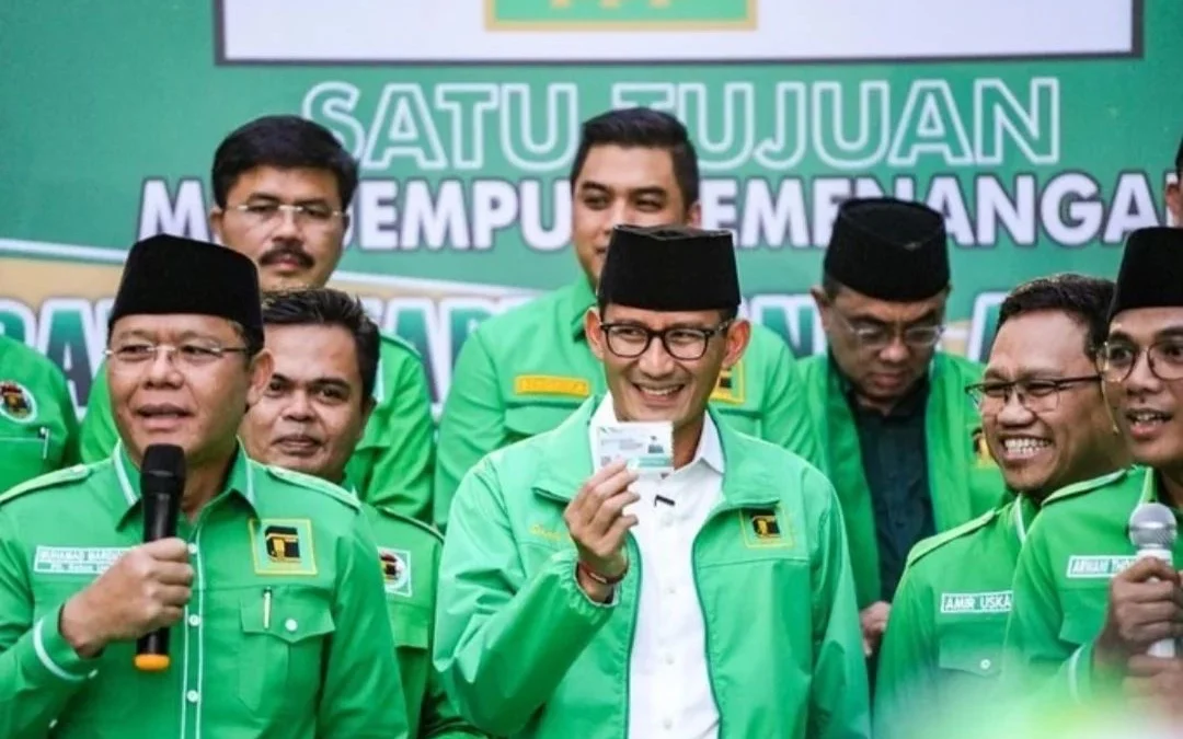 Sandiaga Uno Optimistis Ganjar-Mahfud Mampu Rebut Hati Masyarakat Sumatera Barat Sandiaga Uno Optimistis Ganjar-Mahfud Mampu Rebut Hati Masyarakat Sumatera Barat