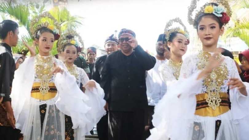 Peringatan HUT Surade Sarat dengan Kesenian Budaya Sunda