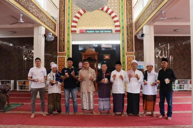 Bantu Tangani Stunting, DKM Bagikan Makanan Gratis Setiap Jumat