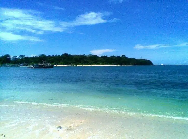 Pantai Ujung Genteng