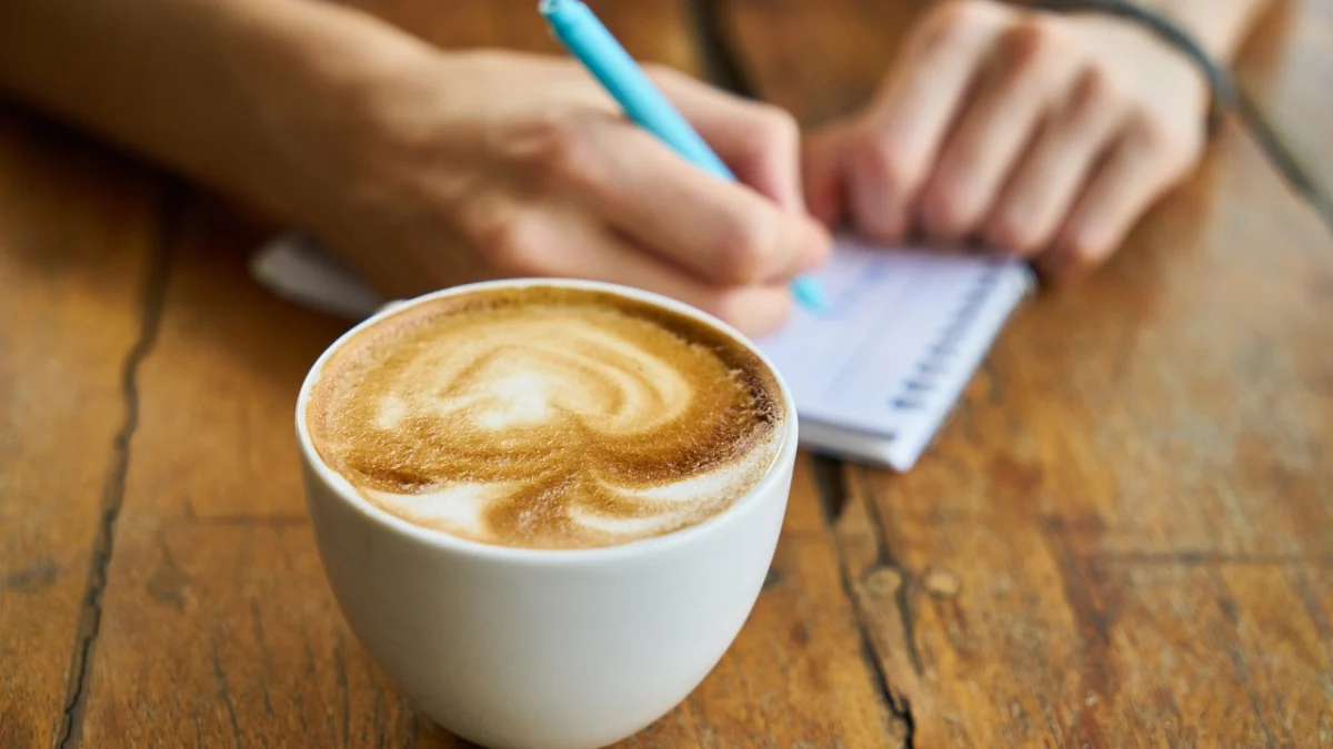 Amankah Minum Kopi Saat Perut Dalam Keadaan Kosong?