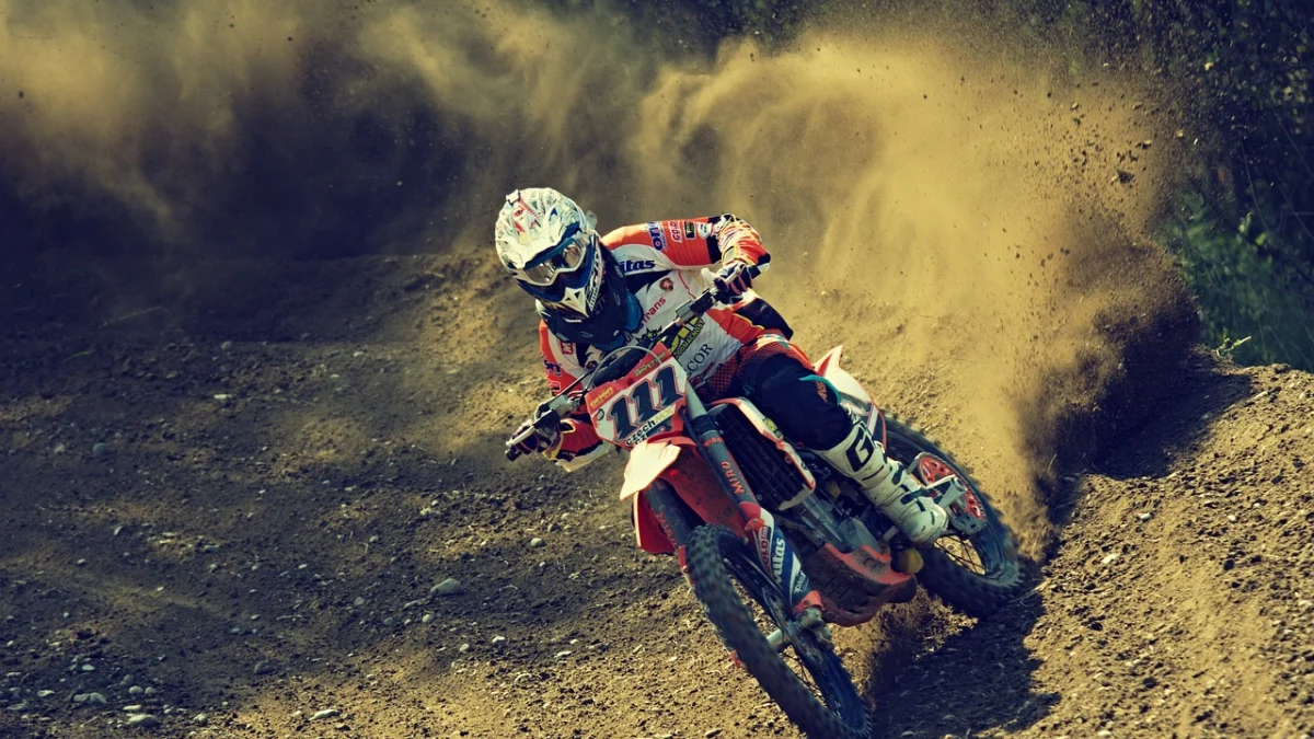 Triumph Racing Resmi Mengikuti Ajang MXGP, Triumph Segera Rilis Versi Trail