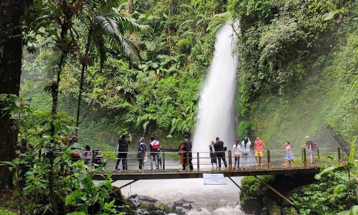 Wisata Curug Sawer