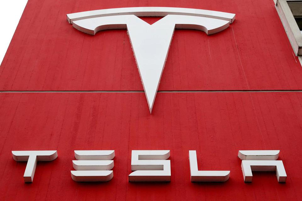 Peran Penting Tesla dalam Mengubah Industri Otomotif Global