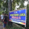 Kesal Ajuan ke Dishub Belum Direalisasi, Warga Pasang Spanduk Rawan Laka