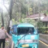 Angkot dan Pickup Tabrakan, Tujuh Orang Penumpang Luka-luka