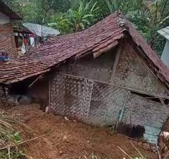 Camat Imbau Masyarakat Waspada Bencana dan DBD di Musim Hujan