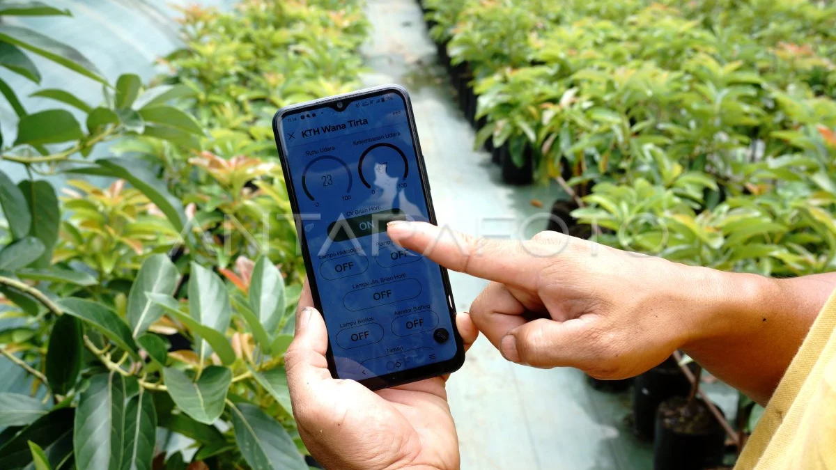 Smart Farming Pemanfaatan Teknologi untuk Meningkatkan Produktivitas Pertanian