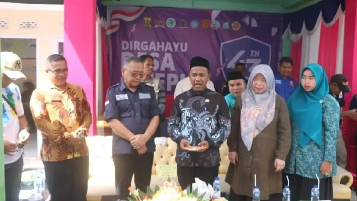 Wakil Bupati Iyos Somantri menghadiri HUT Desa Citepus