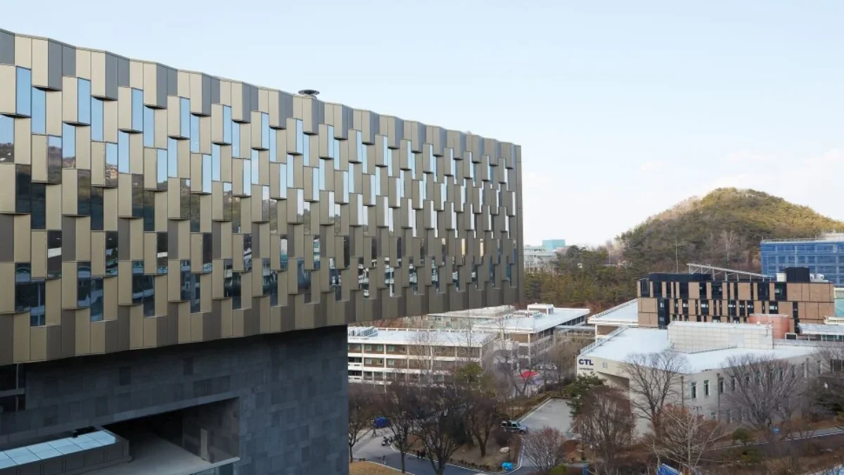 Seoul National University (SNU)