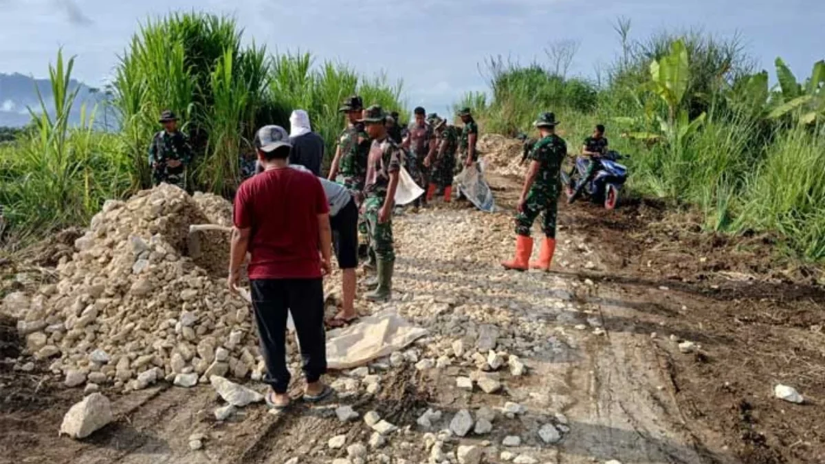 Dandim 0607/Kota Sukabumi, Letkol Inf Yudhi Hariyanto, pantau TMMD) ke-119