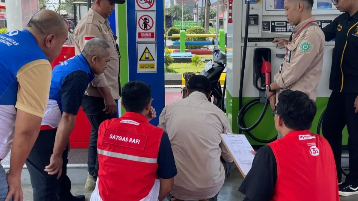 SIDAK: Hiswana Bersama Pertamina dan Metrologi Legal saat melakukan sidak ke SPBU