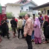 Wakil Bupati Sukabumi, Iyos Somantri saat monitoring operasi pasar murah Beras SPHP.