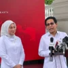 Menteri Desa, Pembangunan Daerah Tertinggal dan Transmigrasi Abdul Halim Iskandar bersama Menteri Ketenagakerj