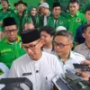 Sandiaga Uno saat diwawancarai sejumlah media didampingi kader PPP