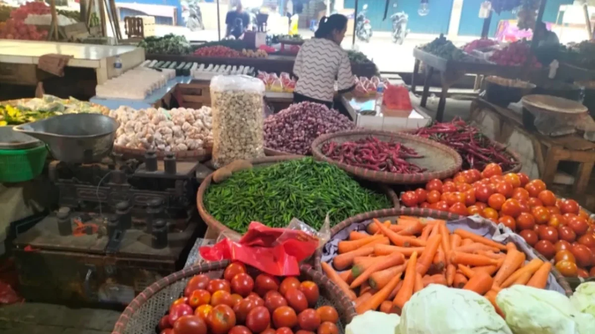 Harga berbagai komoditas kebutuhan masyarakat di Kota Sukabumi terpantau masih dinamis